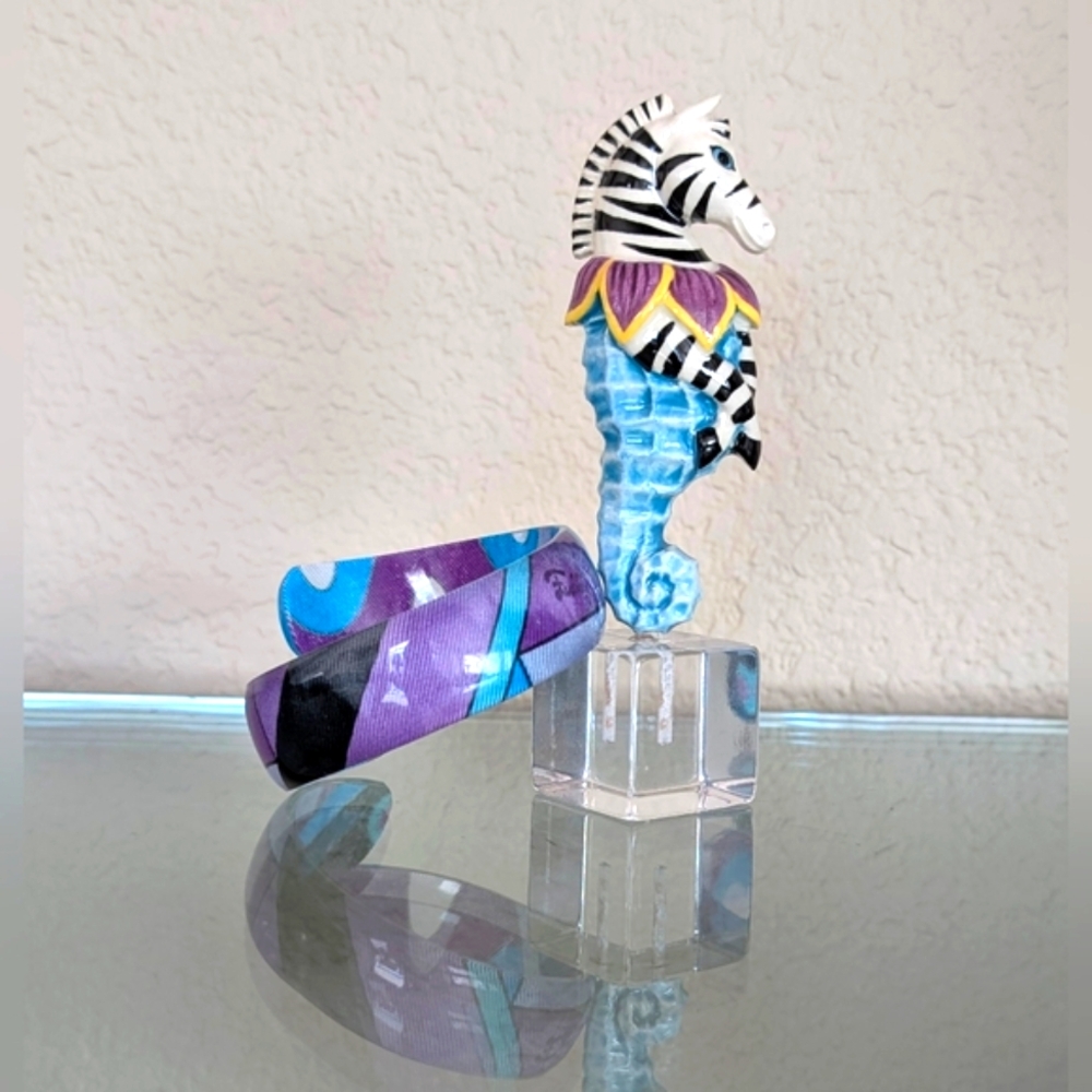 Emilio Pucci EUC Vintage Silk Scarf In A Lucite Bangle Bracelet - Picture 2 of 16